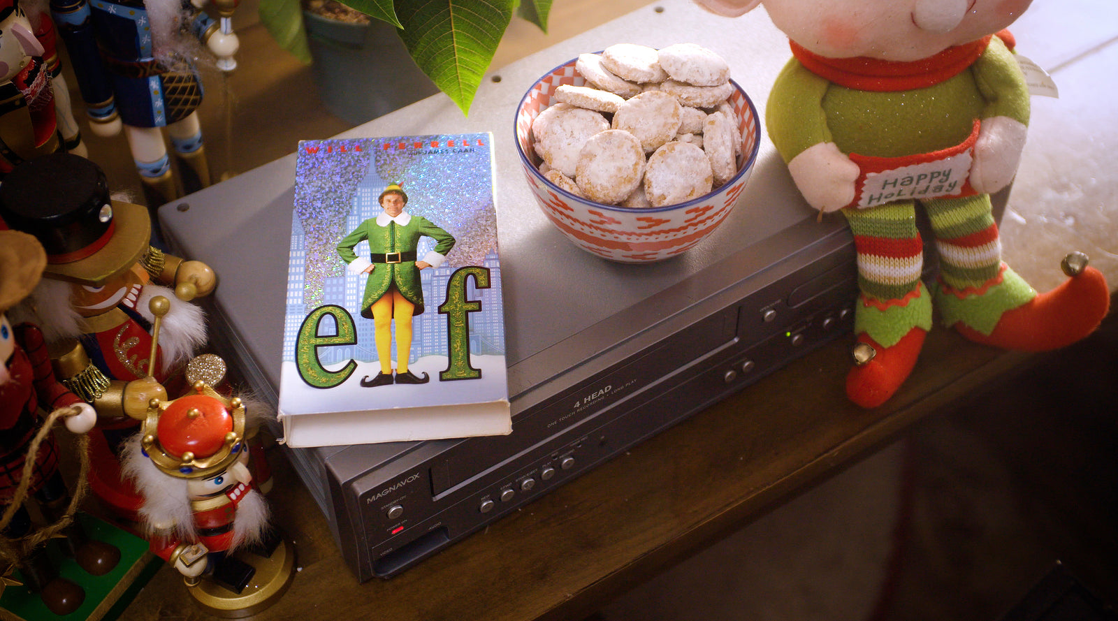 Happy Holidays, Familia!