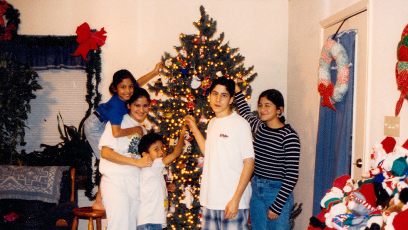 Familia Holiday Memories